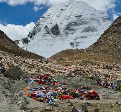 The Holy Mount Kailash Mansarovar with Lhasa Adventure Tour – 2027 – 15 Days